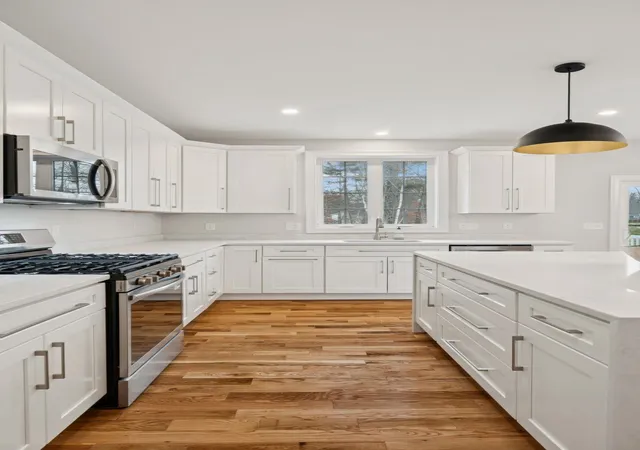 5th image of 16 Landing Wy, Rochester, NH 03868 | MLS# 5095975