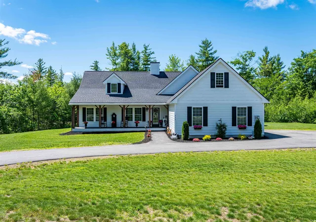 2nd image of 535 Grandview Rd, Conway, NH 03818 | MLS# 5095979