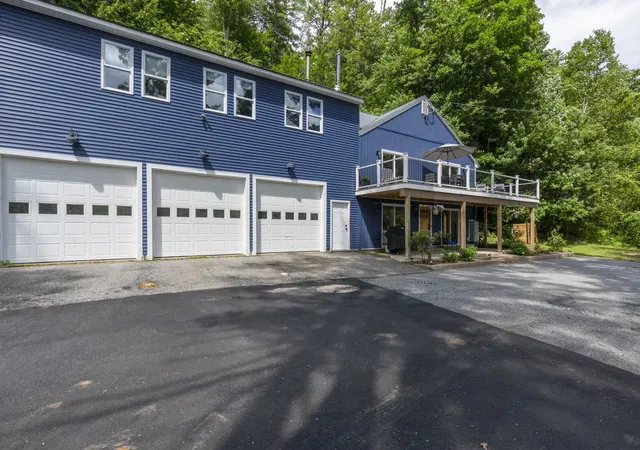3rd image of 294 Reservoir Dr, Weare, NH 03281 | MLS# 5096006