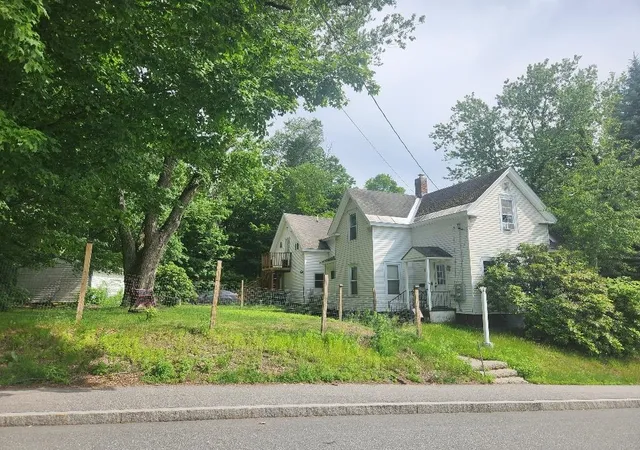 Homes for sale in Claremont, NH | 89 Belding St, Claremont, NH 03743 | MLS# 5096033