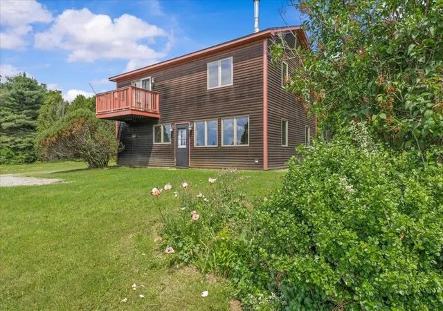 1st image of 1992 West Hill Rd, Stowe, VT 05672 | MLS# 5096034
