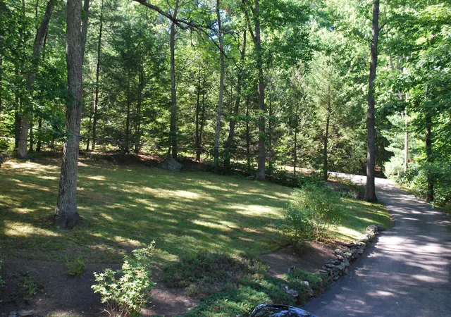 60th image of 43 Camelot Dr, Bedford, NH 03110 | MLS# 5096035