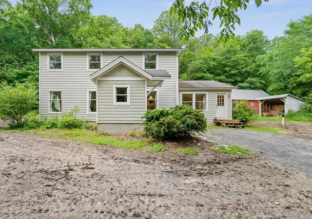 2nd image of 31 Burroughs Farm Rd, Vergennes, VT 05491 | MLS# 5096065