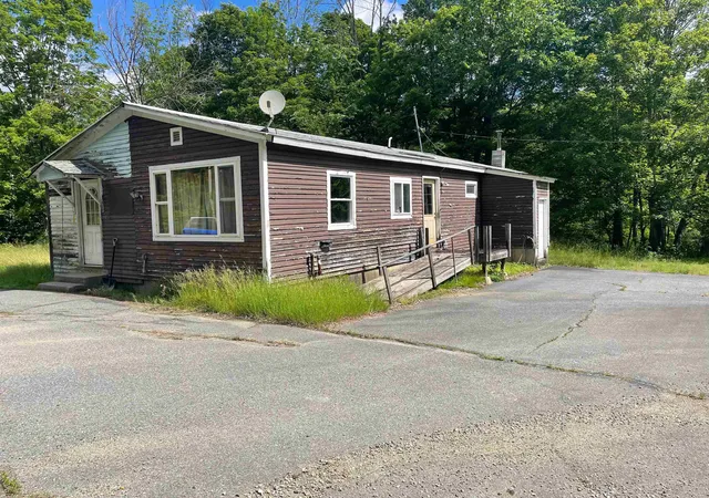 Homes for sale in Windsor, VT | 466 Estey Ln, Windsor, VT 05089 | MLS# 5096070