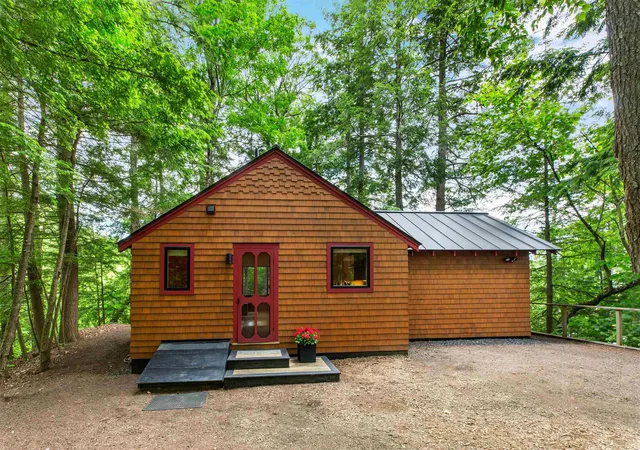 Homes for sale in Hanover, NH | 26 River Rd, Hanover, NH 03755 | MLS# 5096080