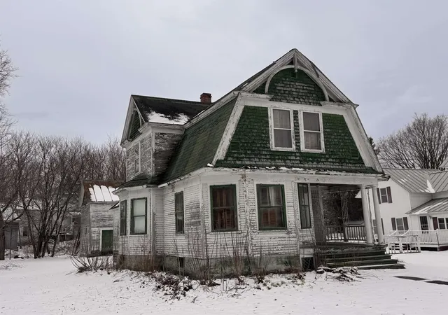 3rd image of 29 Dewey St, Richford, VT 05476 | MLS# 5096100