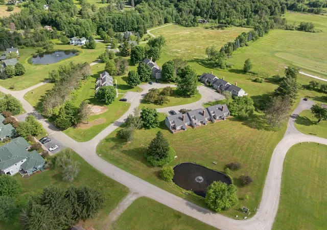 5th image of 24 Stoweflake Meadows Loop #626-627, Stowe, VT 05672 | MLS# 5096119