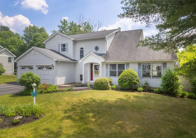 1st image of 6 Moon Brook Dr, Rutland, VT 05701 | MLS# 5096123
