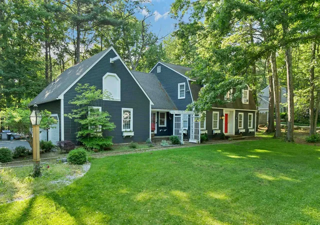 2nd image of 9 Meadowview Dr, Plaistow, NH 03865 | MLS# 5096140