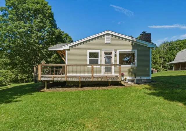 4th image of 139 Cozzens Rd, Huntington, VT 05462 | MLS# 5096157