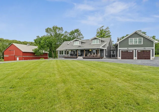 3rd image of 1233 Satterly Rd, Ferrisburgh, VT 05456 | MLS# 5096179