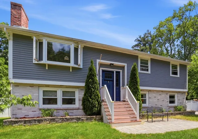 1st image of 5 Berkley St, Merrimack, NH 03054 | MLS# 5096186