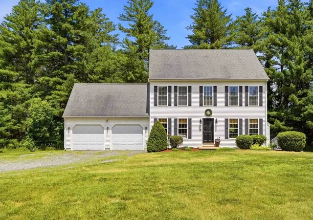 Homes for sale in Londonderry, NH | 14 Faucher Rd, Londonderry, NH 03053 | MLS# 5096194