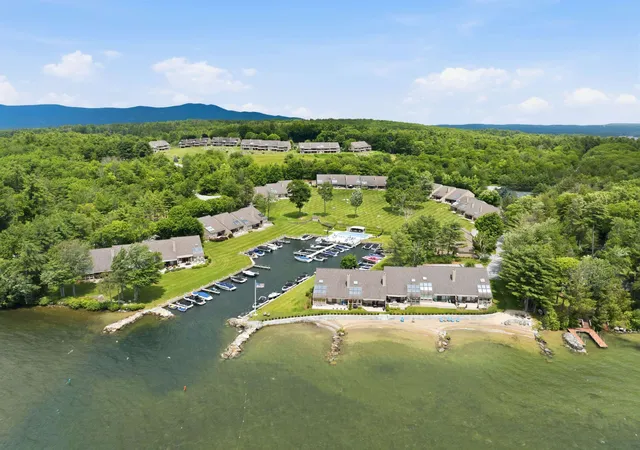Photo 3 of Townhouse for sale at 4 Portside Dr #3, Moultonborough, NH 03254 | MLS# 5096224 | Listing updated on 2026-09-17
