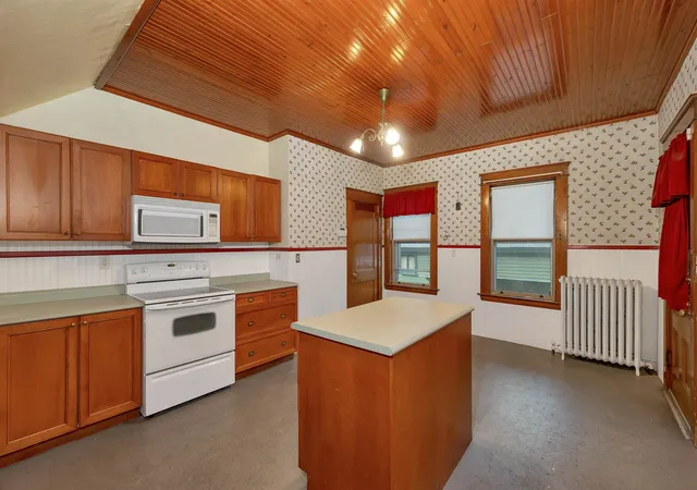 4th image of 59 High St, Berlin, NH 03570 | MLS# 5096231