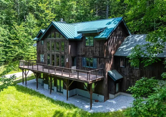 Homes for sale in Ludlow, VT | 42 Cedar Dr, Ludlow, VT 05149 | MLS# 5096246