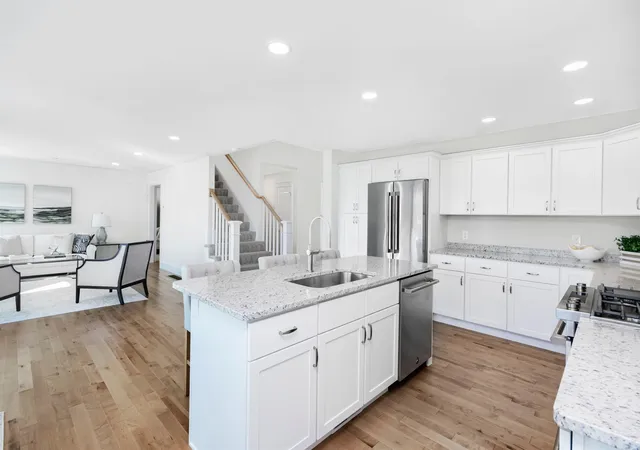 Photo 3 of Single family home for sale at 1 Barrington Wy, Amherst, NH 03031 | MLS# 5096247 | Listing updated on 2026-07-30