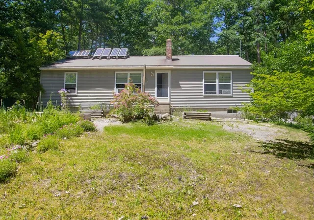 Homes for sale in Newbury, NH | 14 Ridgeway Dr, Newbury, NH 03255 | MLS# 5096258