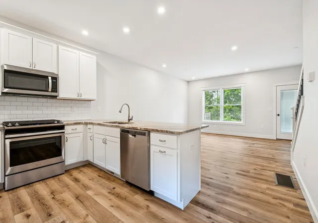 3rd image of 34 Ponemah Hill Rd #2, Milford, NH 03055 | MLS# 5096284