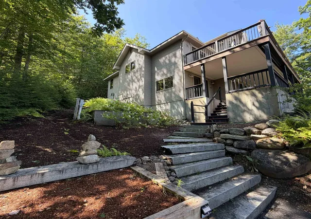 Photo 3 of Single family home for sale at 178 Highlands Dr, Conway, NH 03818 | MLS# 5096288 | Listing updated on 2026-09-23
