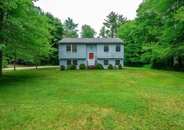 1st image of 89 Oak St, Rochester, NH 03839 | MLS# 5096299