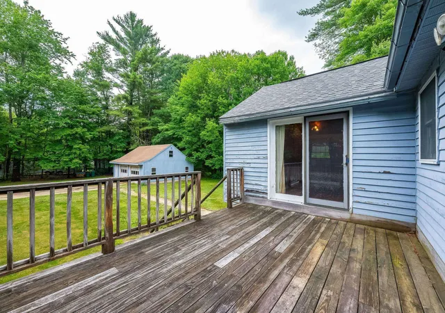 3rd image of 89 Oak St, Rochester, NH 03839 | MLS# 5096299