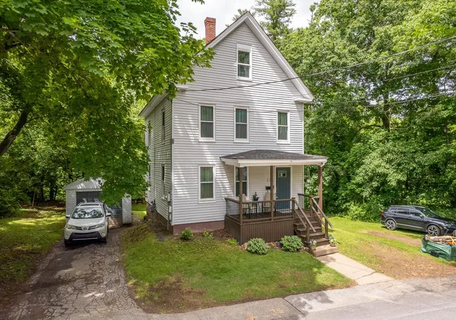 Photo 1 of Single family home for sale at 61 High St, Tilton, NH 03276 | MLS# 5096312 | Listing updated on 2026-07-12