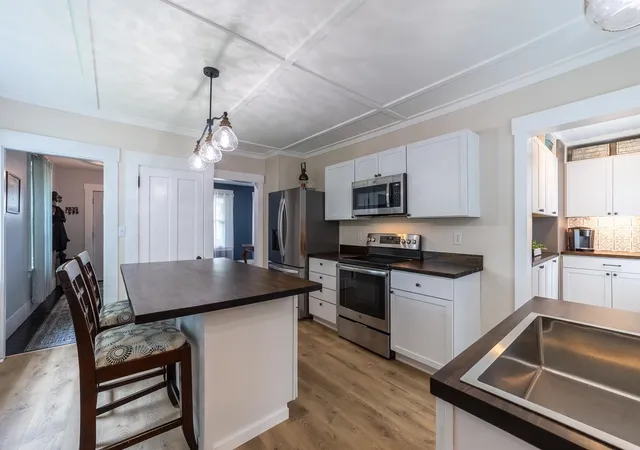 Photo 3 of Single family home for sale at 61 High St, Tilton, NH 03276 | MLS# 5096312 | Listing updated on 2026-07-12