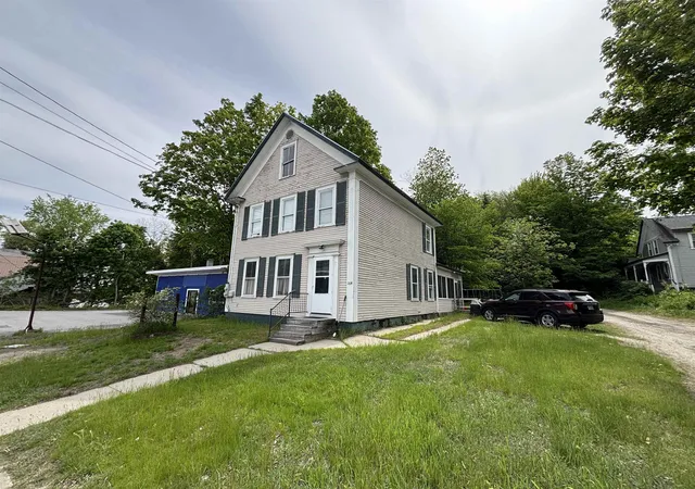 Homes for sale in Claremont, NH | 164 Pleasant St, Claremont, NH 03743 | MLS# 5096313
