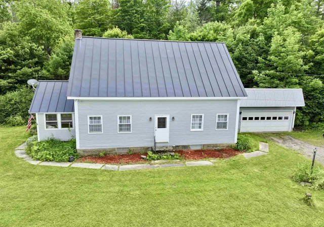 1st image of 1723 Lightening Ridge Rd, Plainfield, VT 05667 | MLS# 5096345