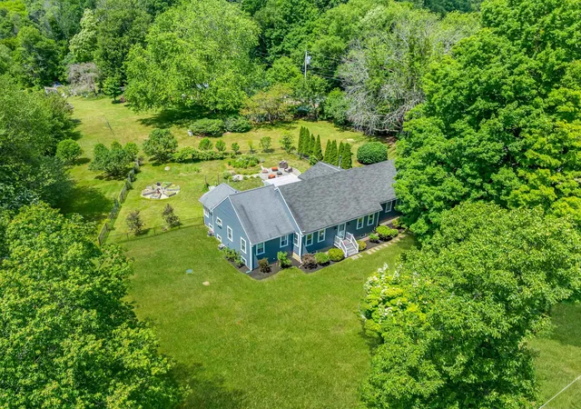 4th image of 2 Sanborn Rd, Hampton Falls, NH 03844 | MLS# 5096355