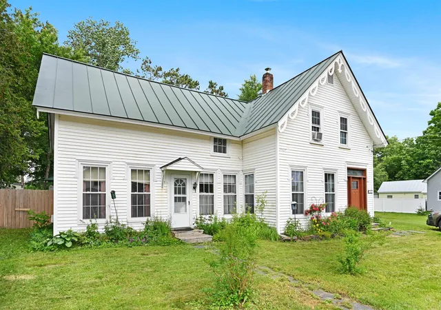 1st image of 88 School St, Northfield, VT 05663 | MLS# 5096370
