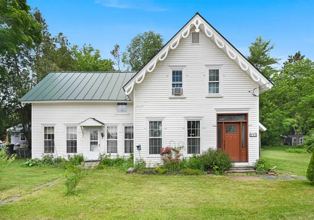 2nd image of 88 School St, Northfield, VT 05663 | MLS# 5096370