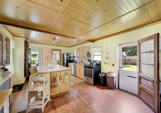 Photo 3 of Single family home for sale at 88 School St, Northfield, VT 05663 | MLS# 5096370 | Listing updated on 2026-09-01