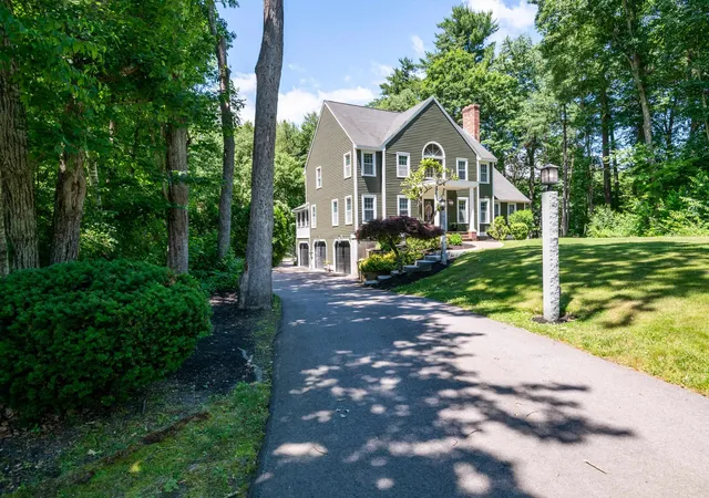 Homes for sale in Derry, NH | 8 Coventry Ln, Derry, NH 03038 | MLS# 5096377
