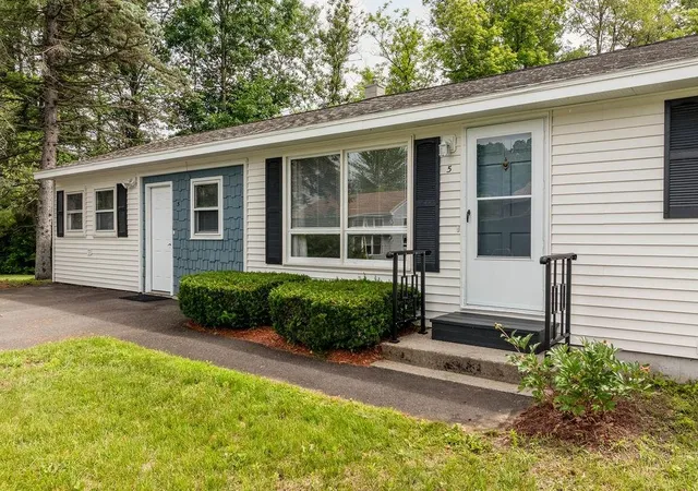 Photo 3 of Single family home for sale at 5 Cedar St, Lebanon, NH 03766 | MLS# 5096379 | Listing updated on 2026-07-01