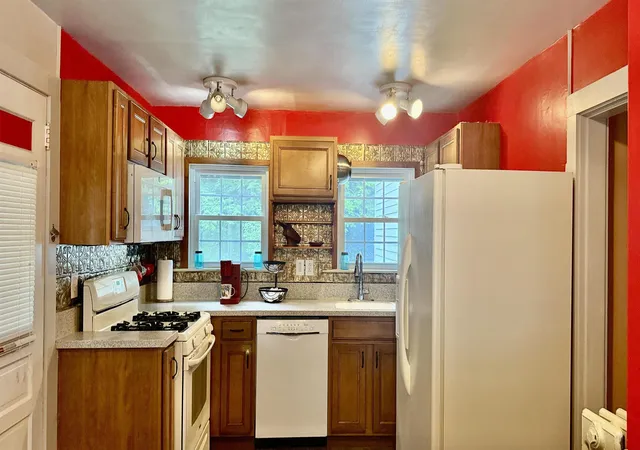 5th image of 27 Ainsworth Rd, Claremont, NH 03743 | MLS# 5096395