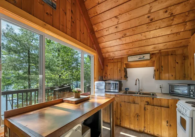 Homes for sale in New Durham, NH | 109 North Shore Rd, New Durham, NH 03855 | MLS# 5096401