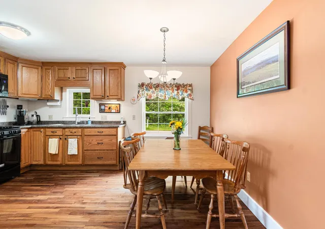 2nd image of 115 Colchester Pond Rd, Colchester, VT 05446 | MLS# 5096404