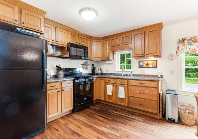 3rd image of 115 Colchester Pond Rd, Colchester, VT 05446 | MLS# 5096404