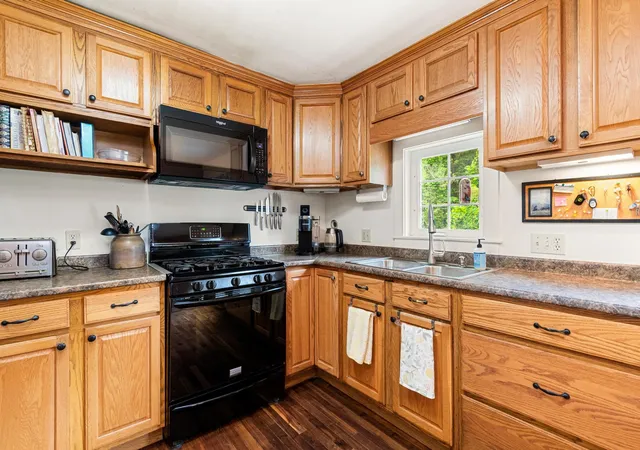 5th image of 115 Colchester Pond Rd, Colchester, VT 05446 | MLS# 5096404