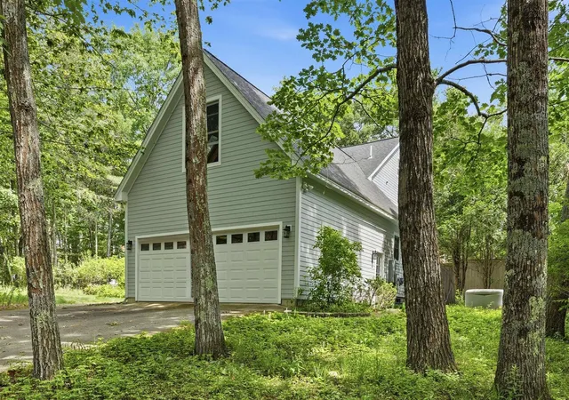 Homes for sale in Madbury, NH | 8 Freshet Rd, Madbury, NH 03823 | MLS# 5096405