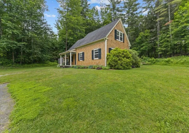 4th image of 438 Gold Brook Rd, Stowe, VT 05672 | MLS# 5096407