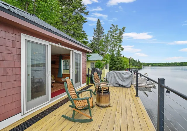 3rd image of 1437 Diamond Pond Rd, Stewartstown, NH 03576 | MLS# 5096411