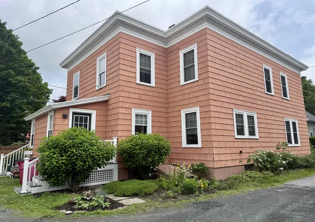 Homes for sale in Lebanon, NH | 4 Elm St, Lebanon, NH 03766 | MLS# 5096428