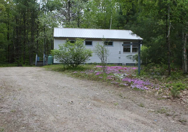 Photo 3 of Single family home for sale at 86 Concord Ln, East Wakefield, NH 03830 | MLS# 5096434 | Listing updated on 2026-07-28