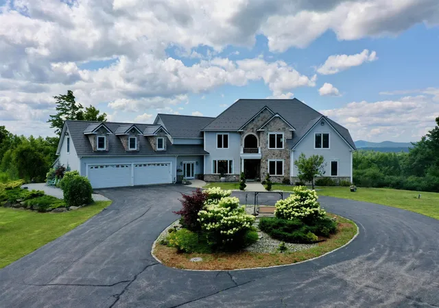 Photo 2 of Mansion for sale at 129 North Rd, Hillsborough, NH 03244 | MLS# 5096444 | Listing updated on 2026-10-08