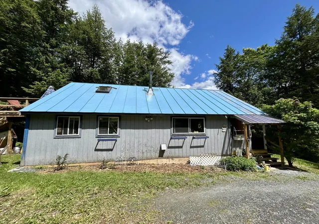 4th image of 8 Mary White Rd, Tunbridge, VT 05077 | MLS# 5096452