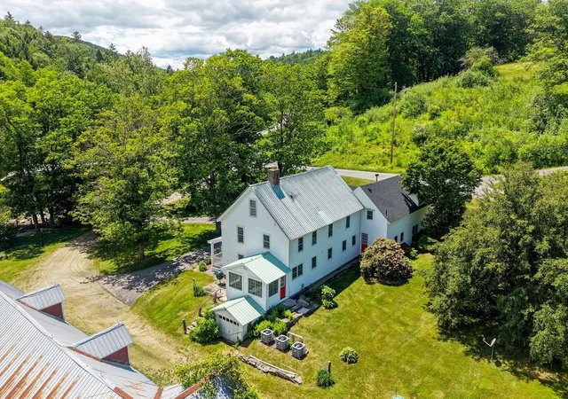 Homes for sale in Grafton, VT | 35 Theron Fisher Rd, Grafton, VT 05146 | MLS# 5096455