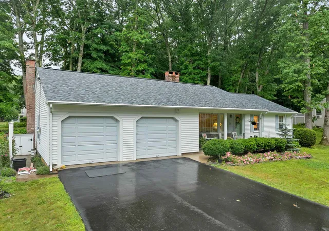 Homes for sale in North Hampton, NH | 2 Glendale Rd, North Hampton, NH 03862 | MLS# 5096459